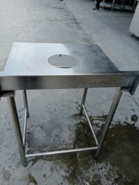 Meja 1 susun Ada lubang sampah di tengah