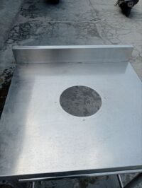 Meja 1 susun Ada lubang sampah di tengah