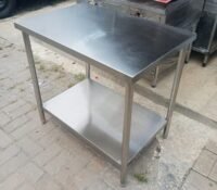 Meja stainless 2 Susun. Ukuran P 90 x L 60 x T 85 cm