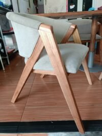 Meja kursi makan cafe Ukuran meja 90x90x75