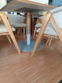 Meja kursi makan cafe Ukuran meja 90x90x75
