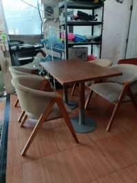 Meja kursi makan cafe Ukuran meja 120x70x75