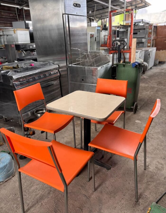 Meja kursi makan cafe Uk meja 60×60